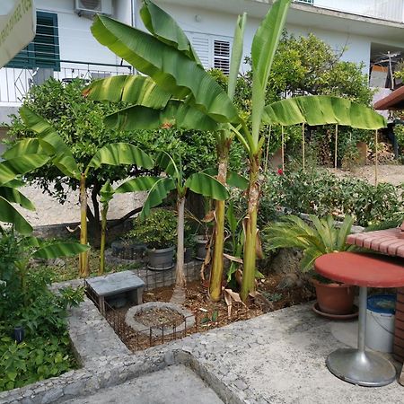 Apartmani Rudelj Makarska Esterno foto